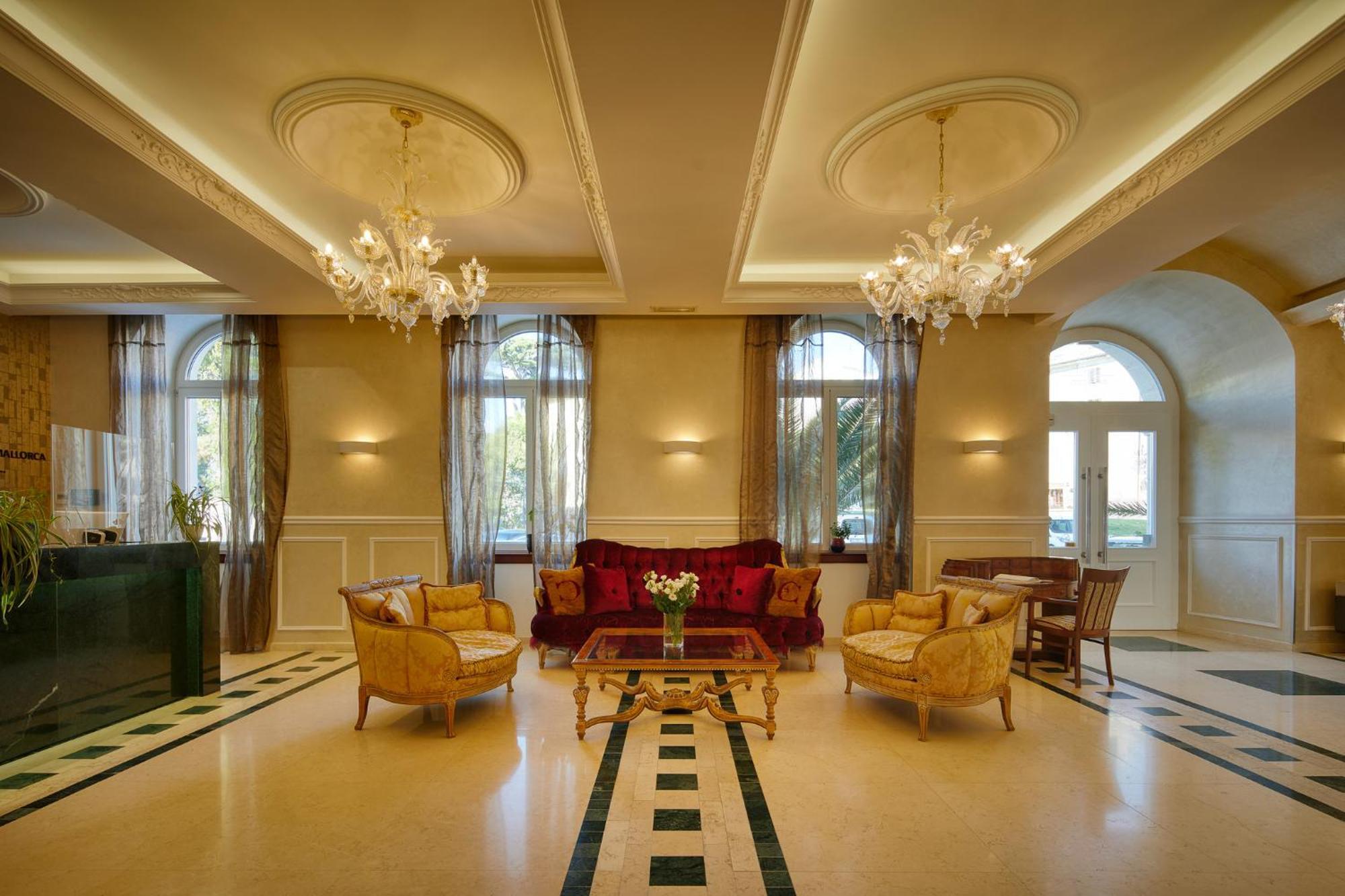 Bo Hotel Palazzo Porec Exterior photo