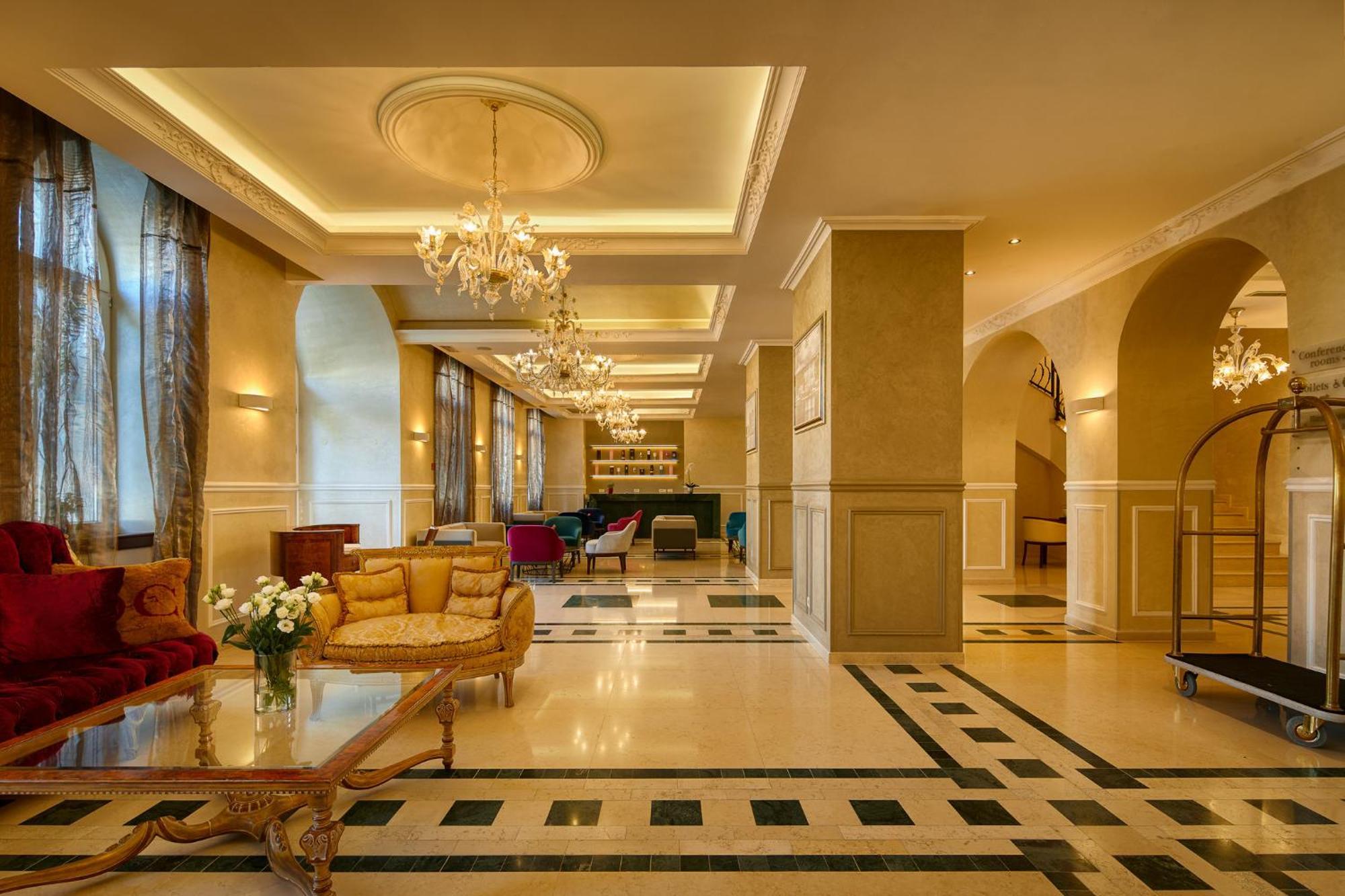 Bo Hotel Palazzo Porec Exterior photo